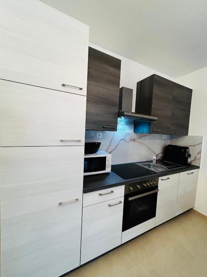 Apartmani Stanic Seget Vranjica Eksteriør bilde