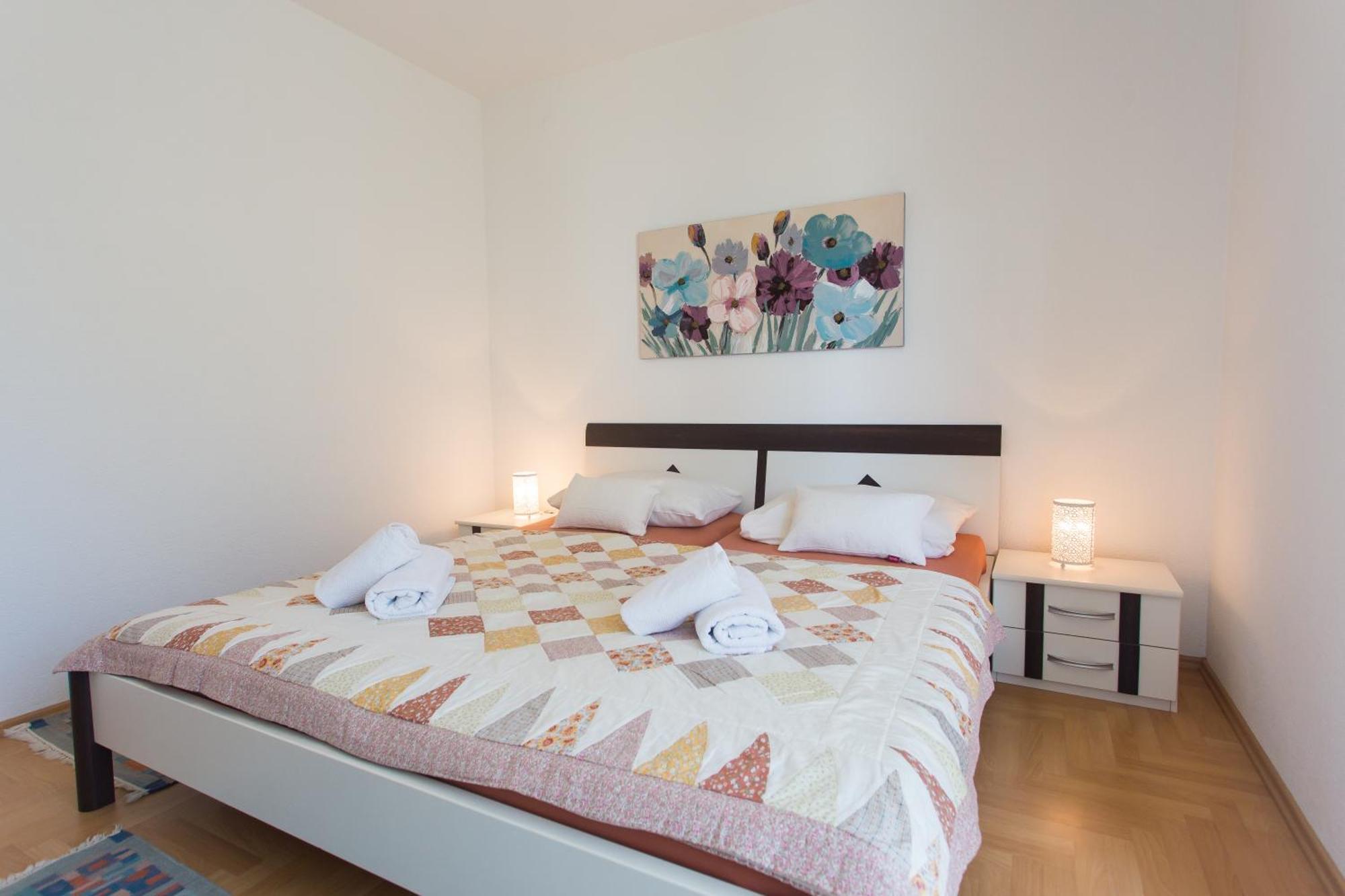 Apartmani Stanic Seget Vranjica Rom bilde