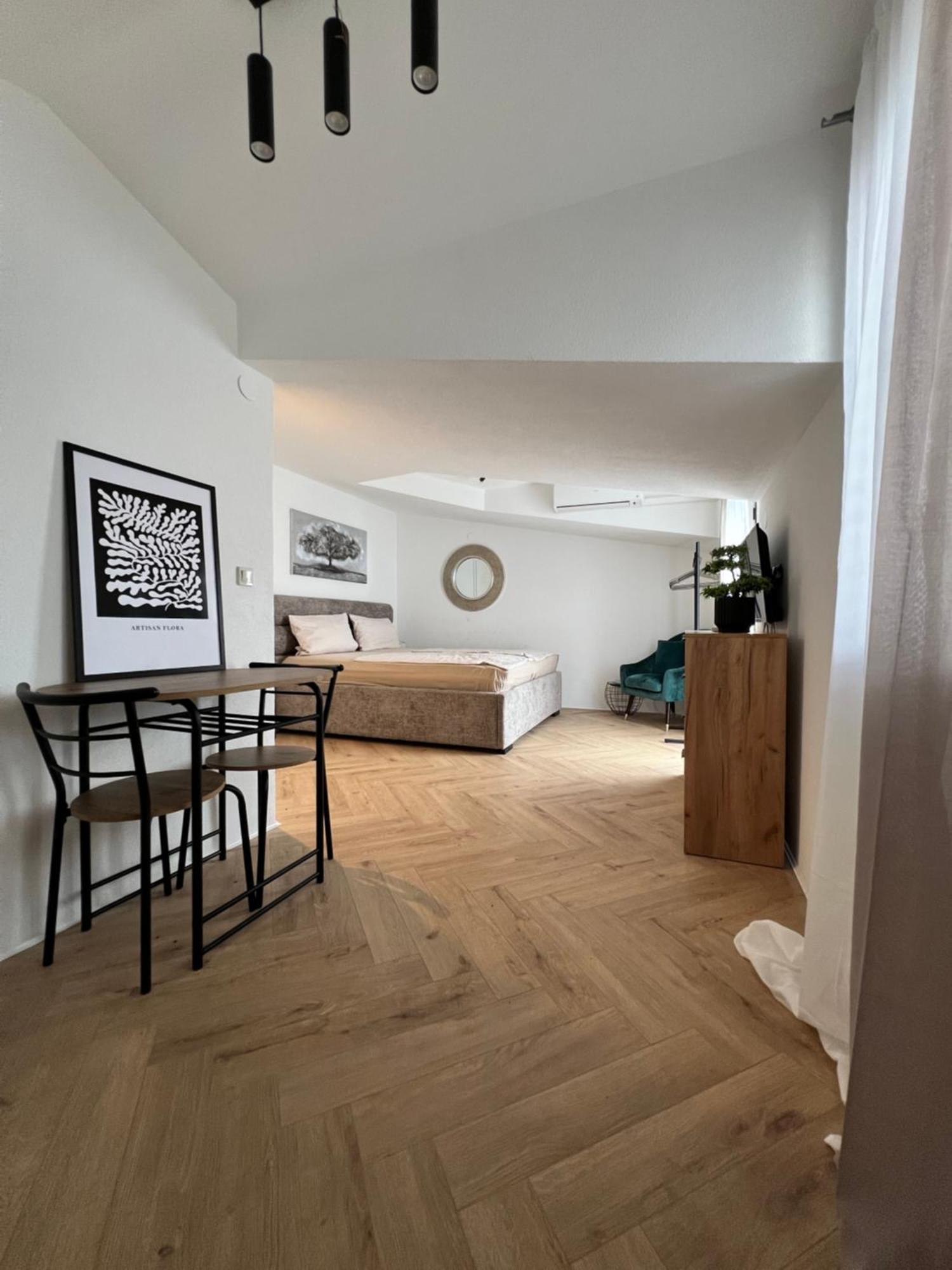 Apartmani Stanic Seget Vranjica Eksteriør bilde